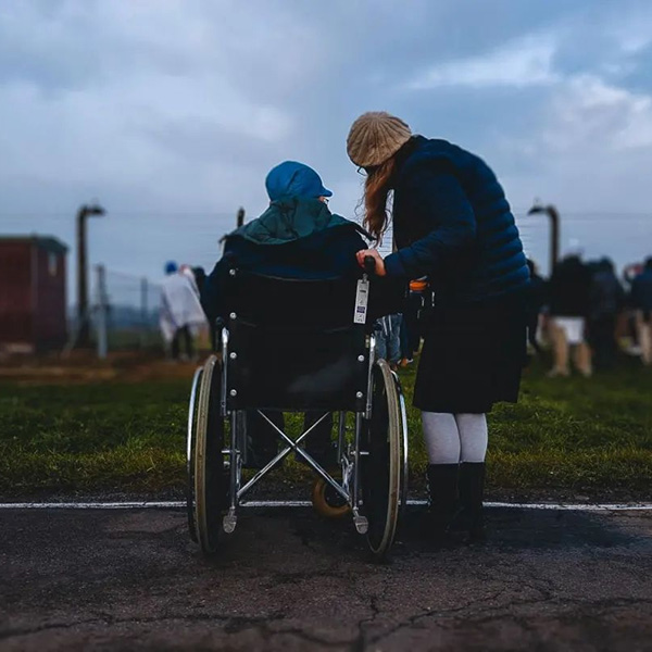 Why is it that choosing the right wheelchair is also beneficial to the carer?